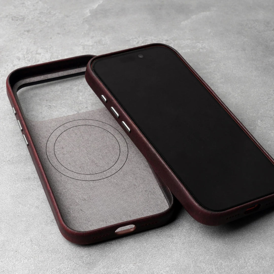 Modena Pull-Up Crazy Horse - Leather Case