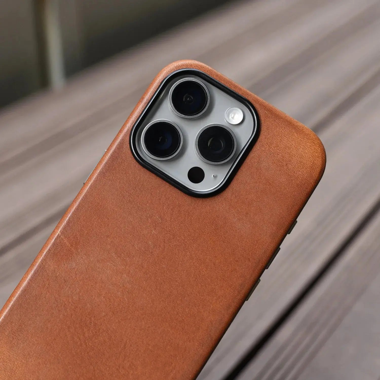 YMW Handmade Italian Genuine Leather Case for iPhone 17 16 15 Pro Max Magnetic Luxury Business Retro Cow Phone Cover - Capini Firenze