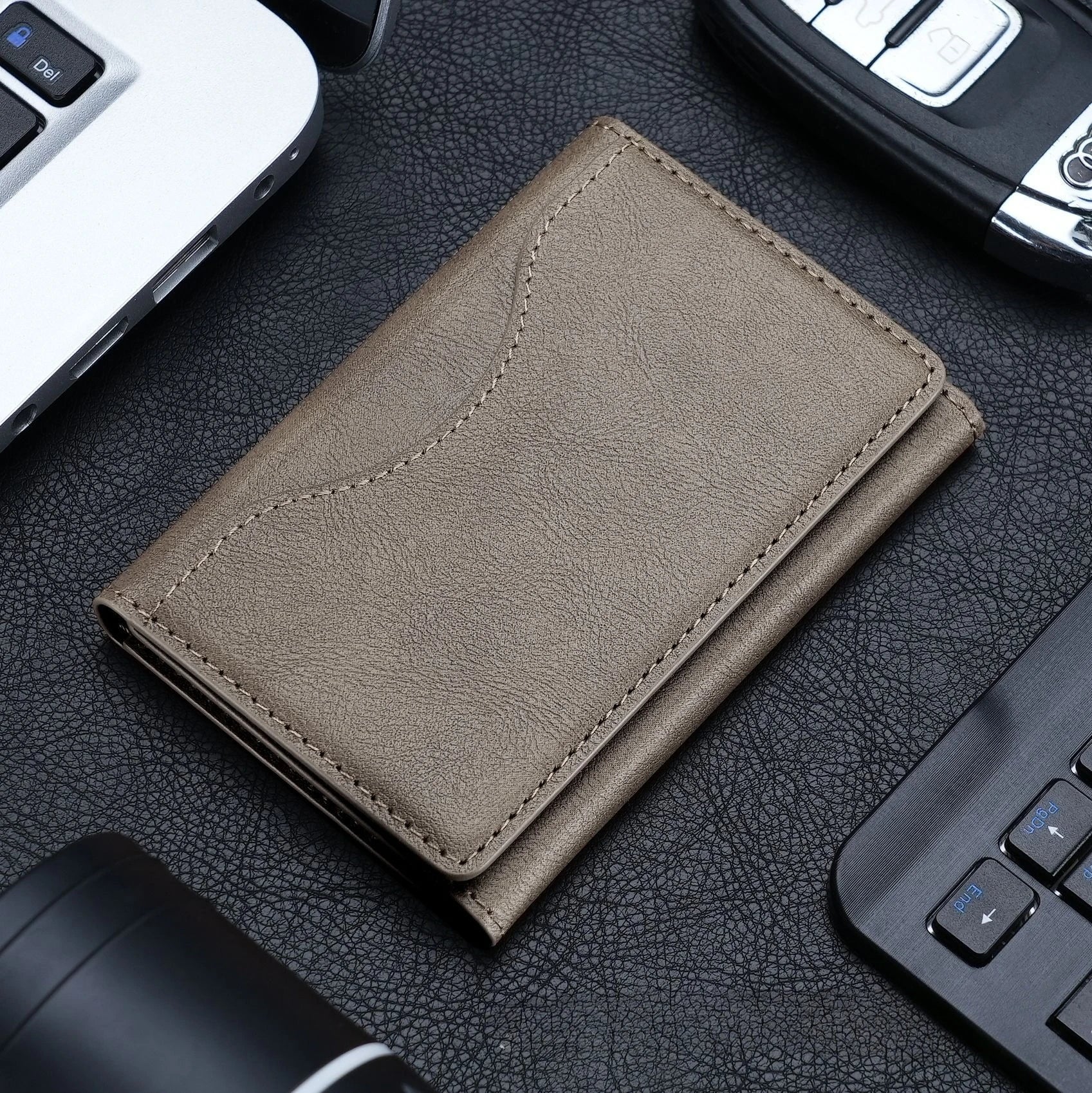 MAGNETIC CARD HOLDER (MAGSAFE)