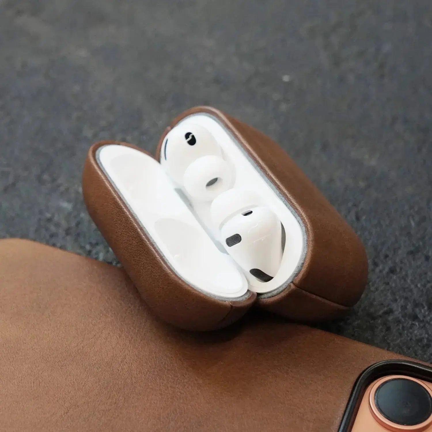 Copenhagen Conceria 800 – AirPods Leather Case Capini Firenze