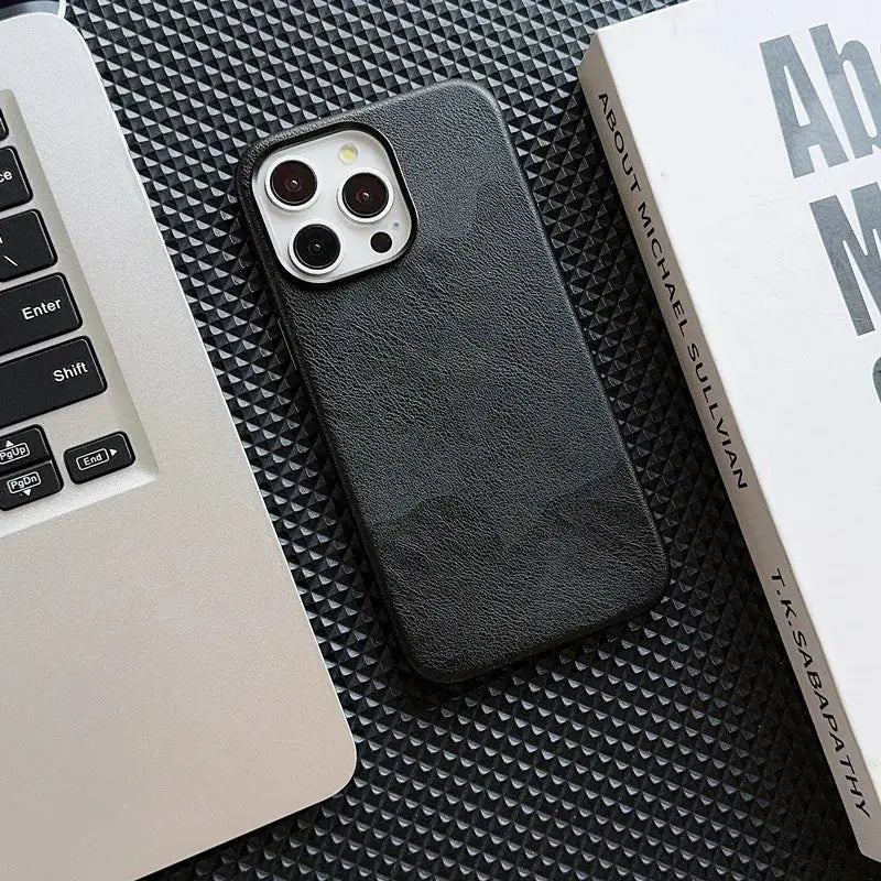 Prague Retro – Vegan Leather Case