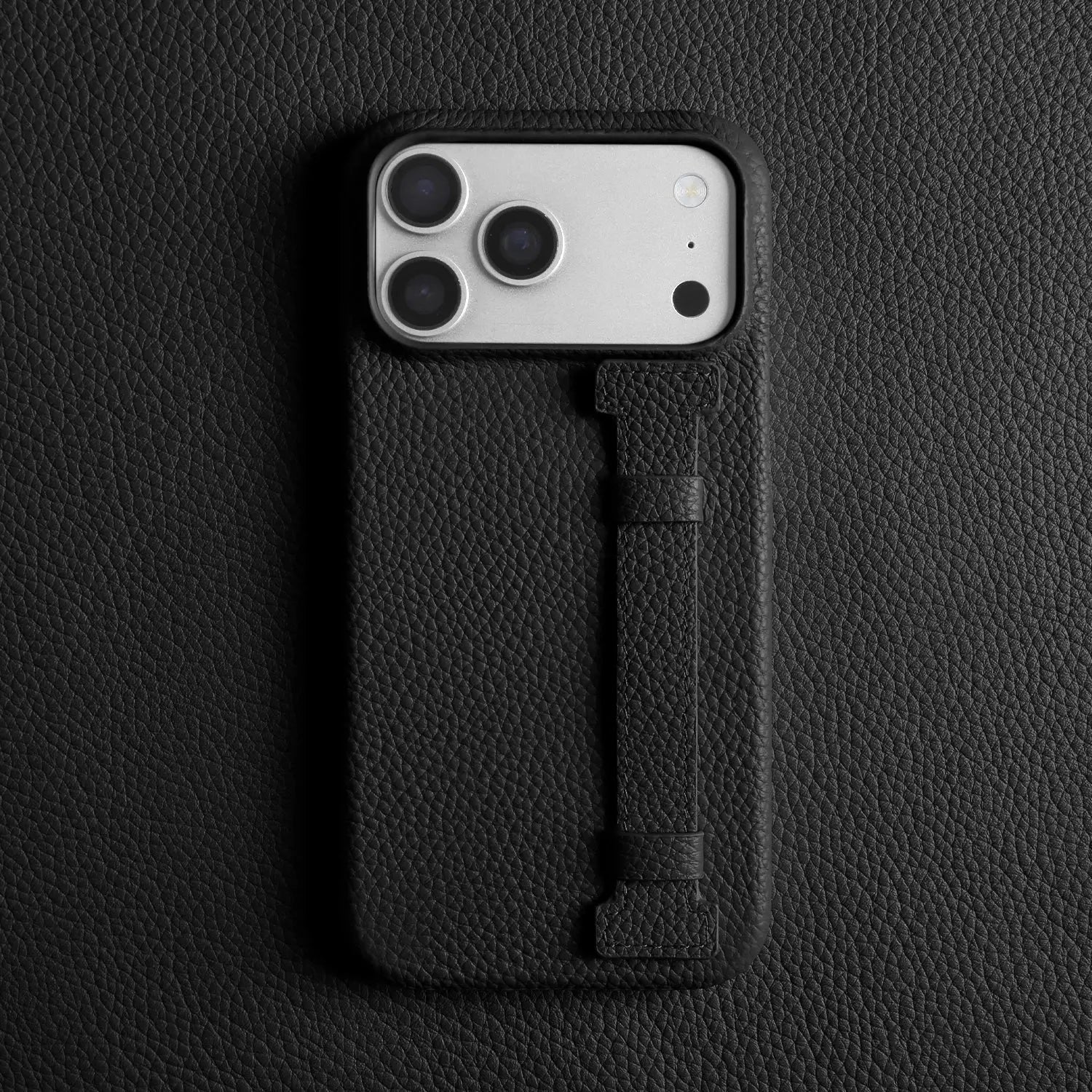 Rimini Pebble Grain - Grip & Stand Case
