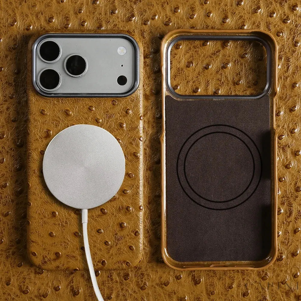 Deruta Ostrich-Grain – Leather Case