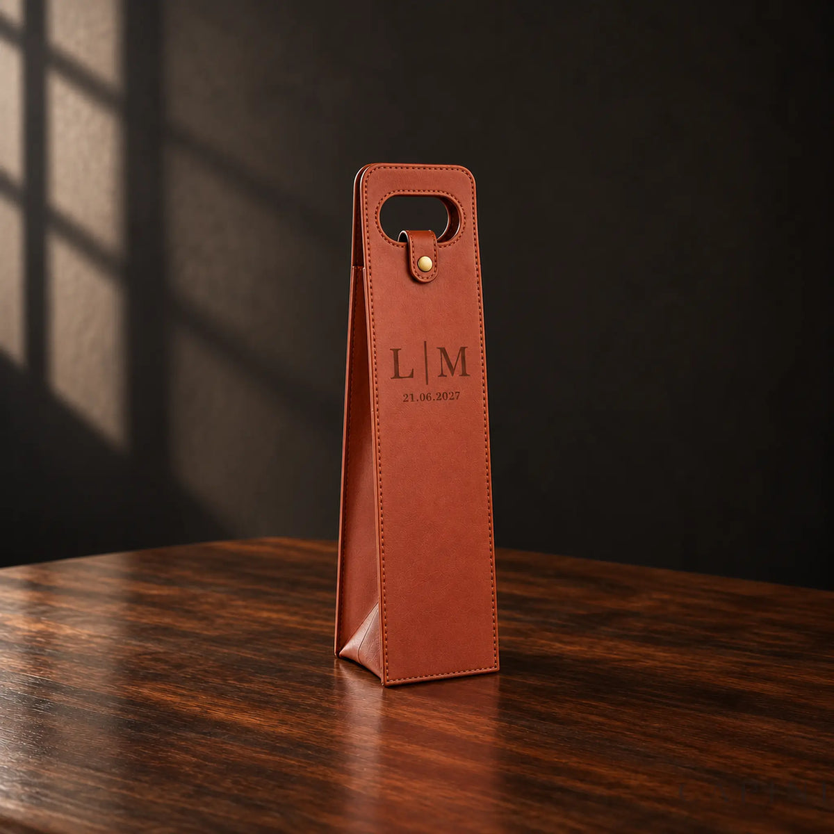 Conegliano Cognac engraved wine carrier with L and M initials and date