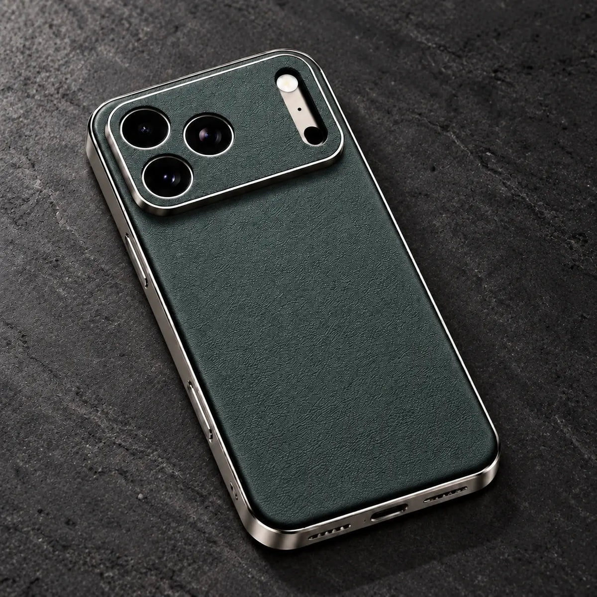 Portofino fine-grain leather case, Green, on dark stone #Colour_Green
